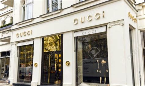 gucci lavoa con noi|gucci news.